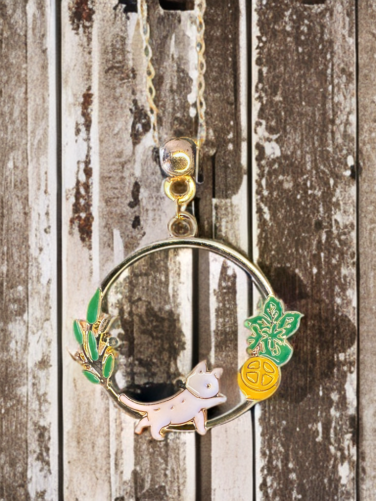 Feline Charm Round Pendant 3