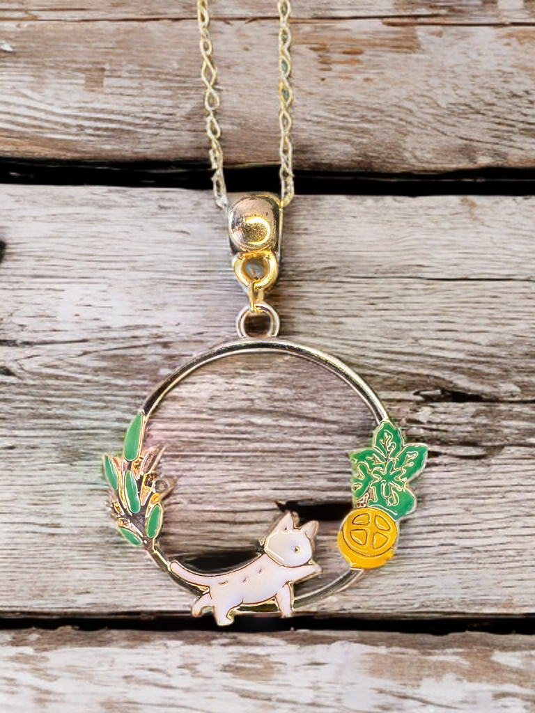 Feline Charm Round Pendant 3