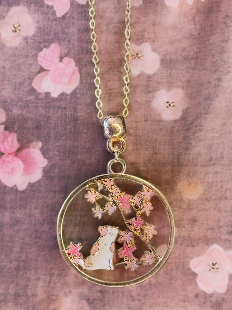 Feline Charm Round Pendant 2