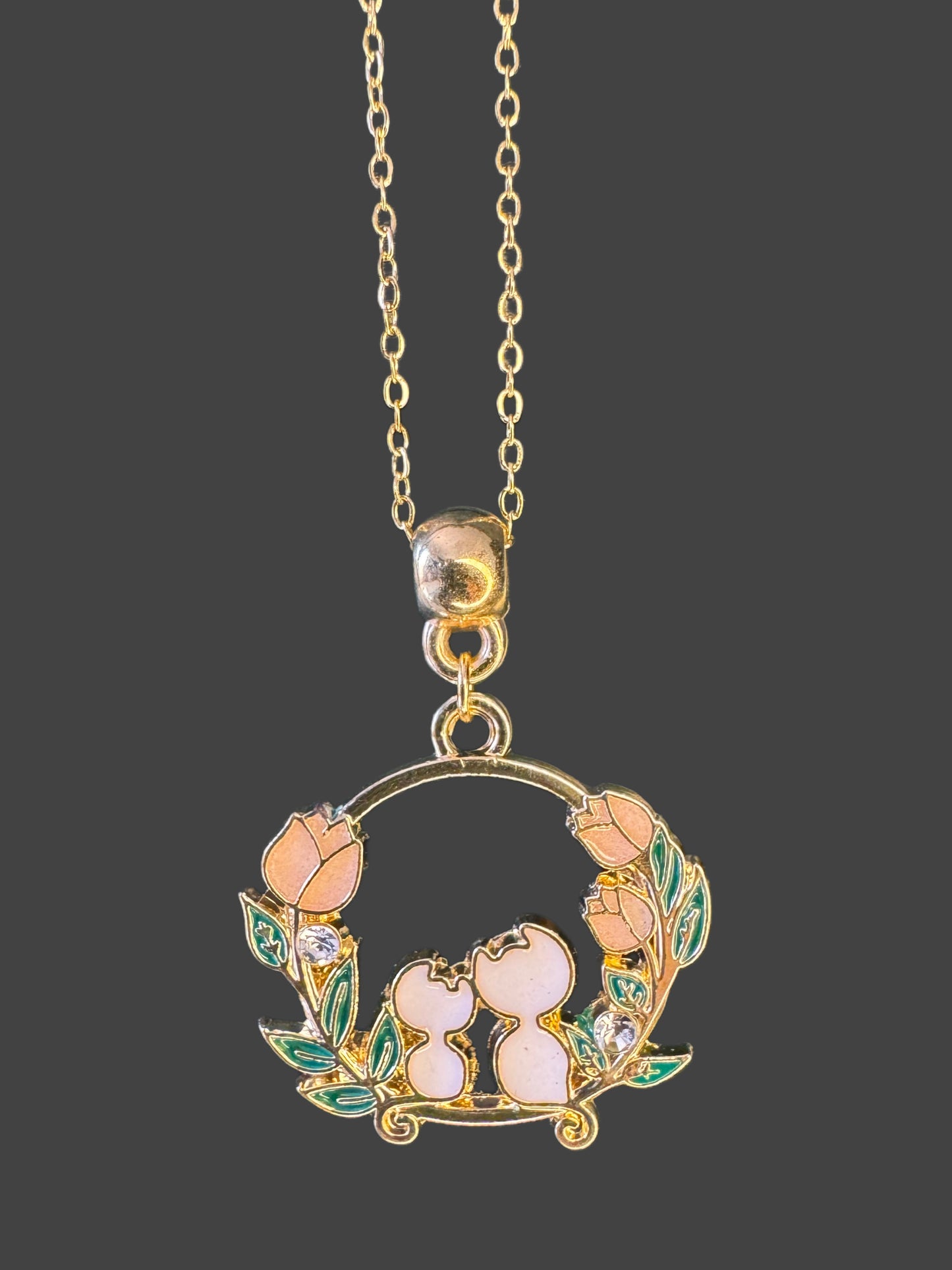 Feline Charm Round Pendant 4